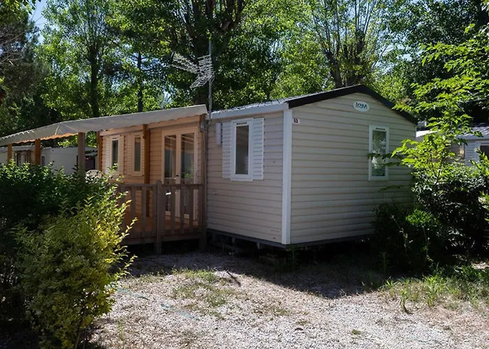 Mobil A Louer Avec Terrasse A - Api-1-52-826 营地 阿格德